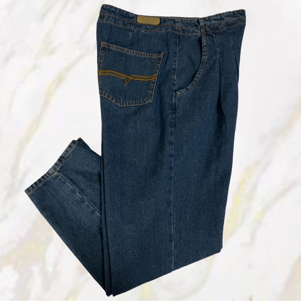 Vintage Pacifika- Pleated -High Waisted Jeans. Women's Size 10 Med Wash